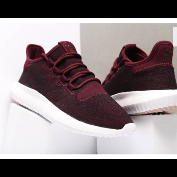 burgundy tubular shadow